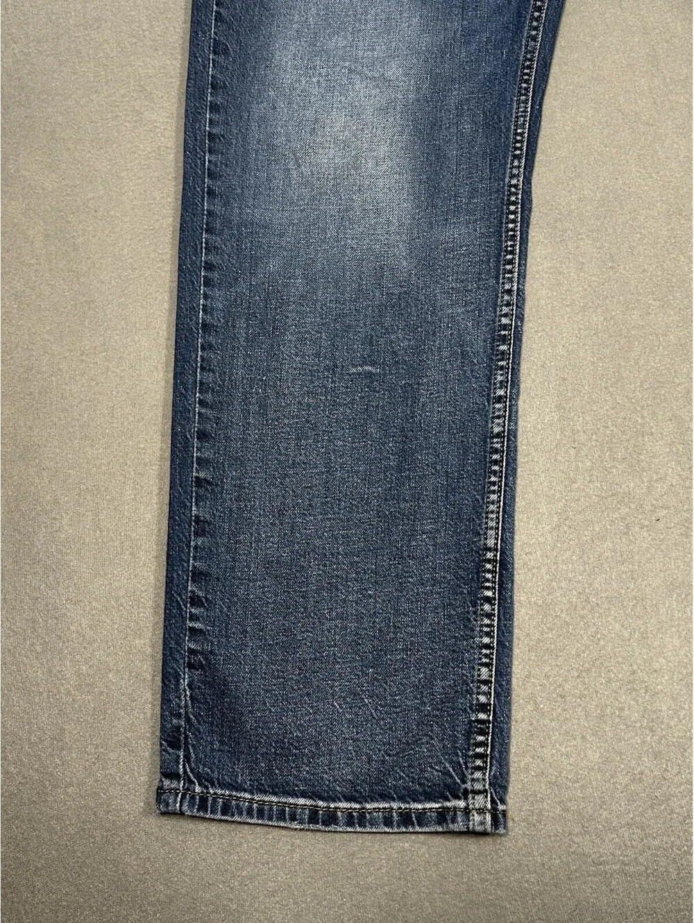 Levis tagged 38x30